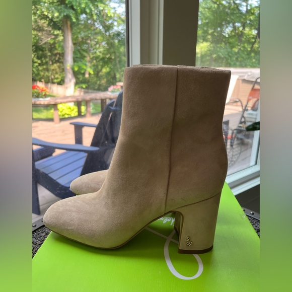 SAM EDELMAN FAWN ANKLE BOOTIES WARM OAT SUEDE 7 - Picture 9 of 16